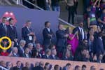 Miquel Camps, el que tuiteó contra Vinicius, sentado detrás de dos directivos del Real Madrid en el palco de Montjuic