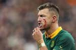 El héroe ensangrentado de Sudáfrica es un viejo zorro y llegó al Mundial de rugby de rebote