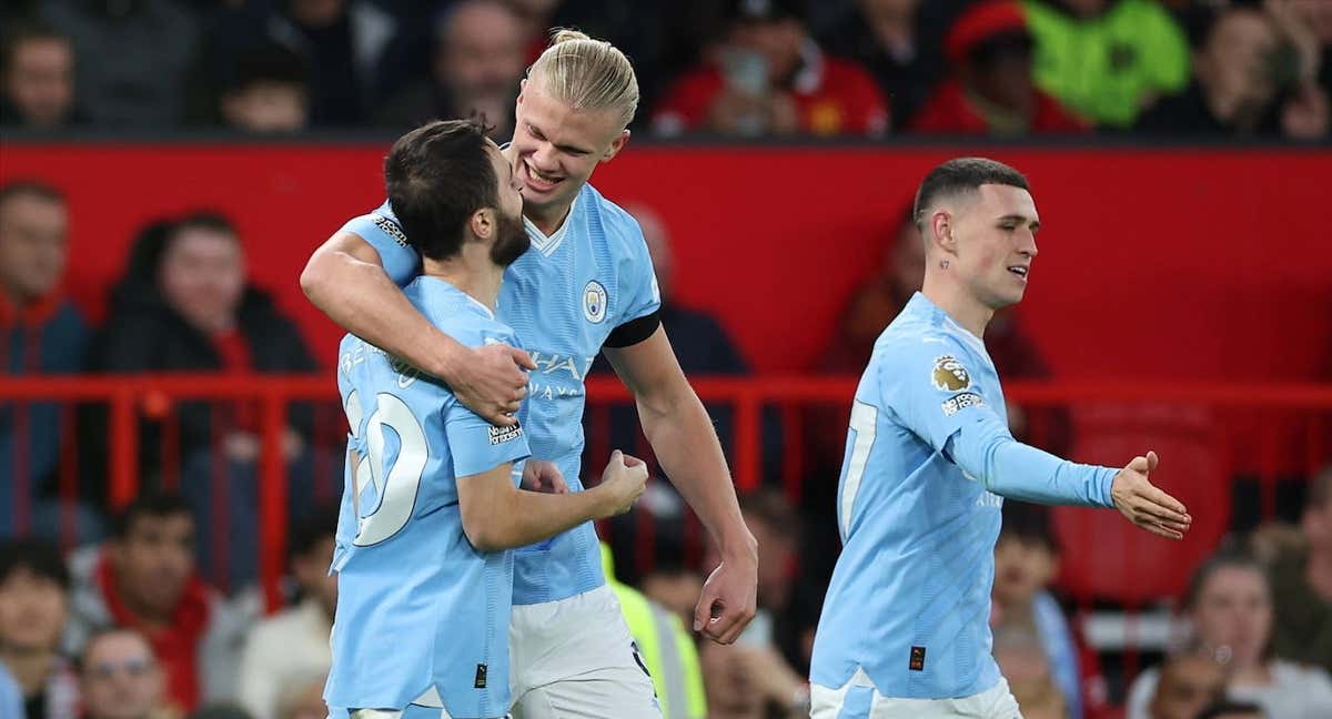 Haaland y Bernardo Silva celebran el segundo gol en Old Trafford.