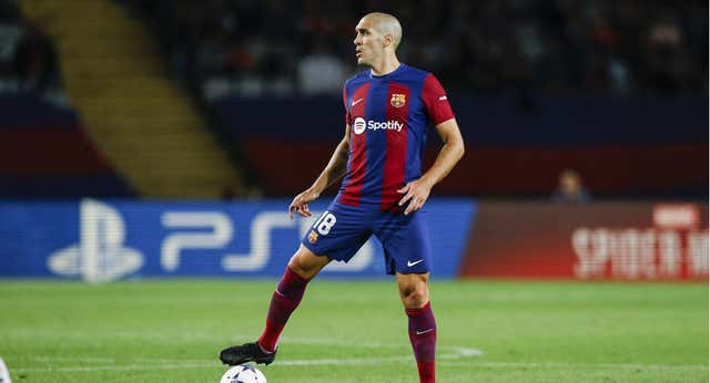El Barça busca urgentemente un mediocentro para enero