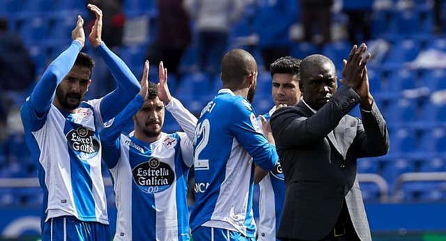 El dolor de Juanfran por el descenso del Deportivo: «Seedorf no se sabía nuestros nombres»