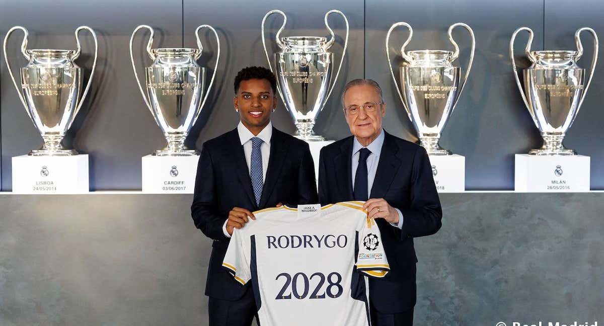 Rodrygo y Florentino, juntos en Valdebebas.