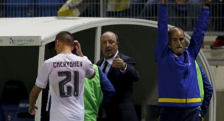 Cheryshev es sustituido ante el Cádiz tras cometer alineación indebida.