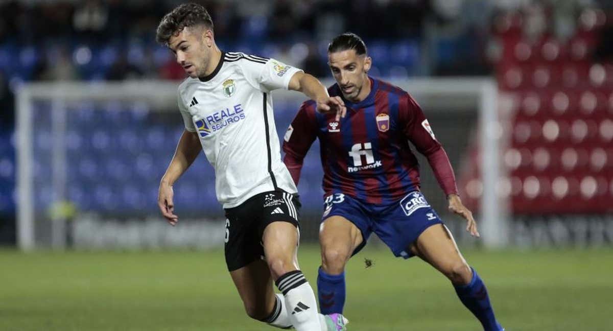 Curro Sánchez en la última salida del Burgos/LALIGA