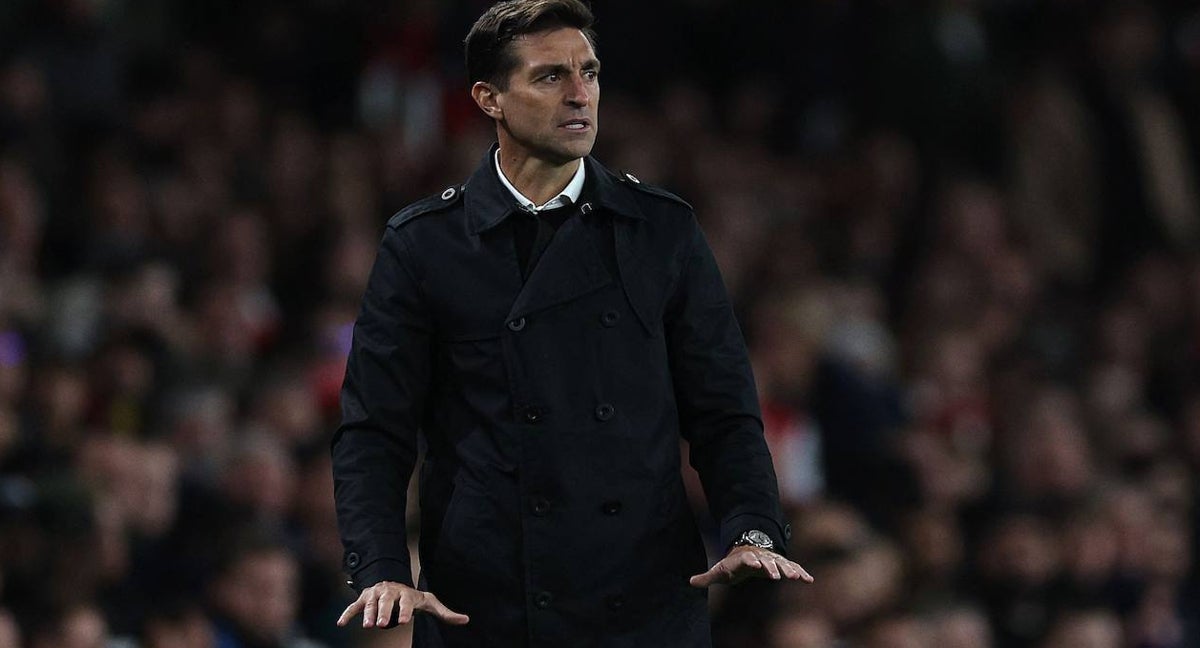 Diego Alonso, durante el partido ante el Arsenal.