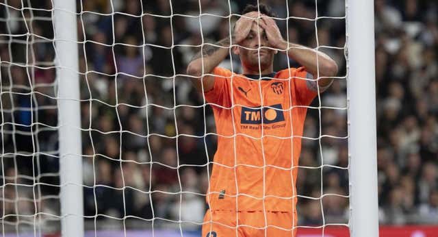 Un castigo muy duro y Baraja advierte: «El Real Madrid no es nuestra liga, pero si jugamos así sufriremos»