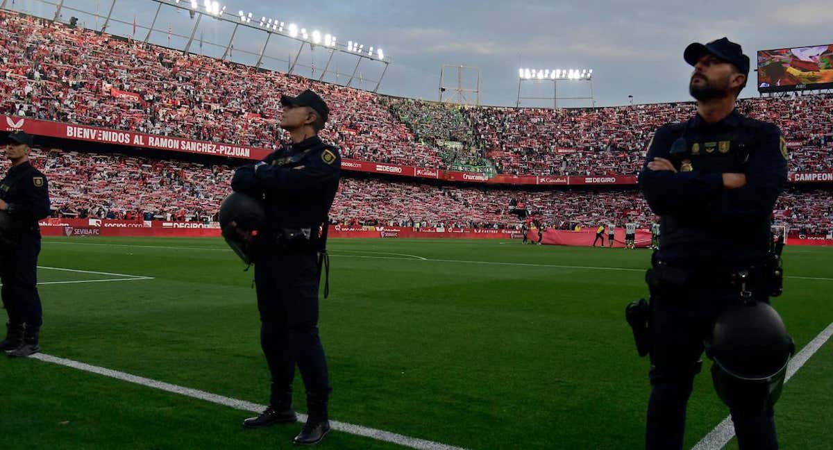 Panorámica del Ramón Sánchez-Pizjuán en el derbi de la pasada temporada./AFP