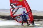 Luderitz, el ingenioso canal namibio donde se baten todos los récords del windsurf, reabre sus puertas