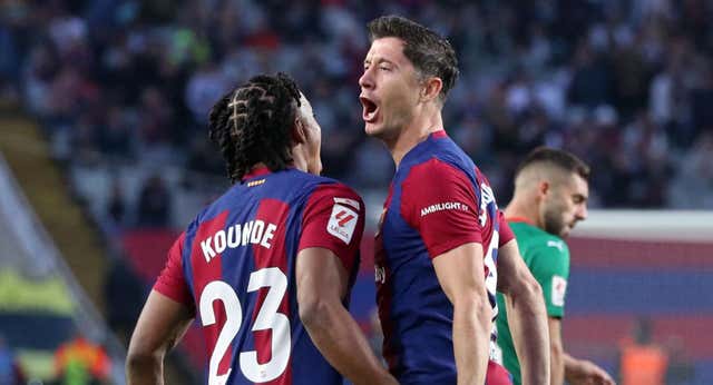 Lewandowski, sobre el saludo que negó a Lamine Yamal: “No hay mucho que comentar, fue un accidente”