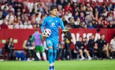 El aplomo de Fran Vieites rebaja la tensión en la portería del Betis