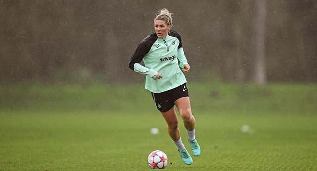 Millie Bright, sobre la salida de Emma Hayes: “Es mi mentora, no es sólo una entrenadora de fútbol, es de vida”