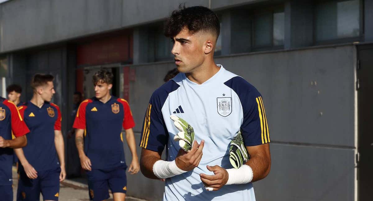 Álvaro Aceves, en una concentración de la Selección Sub-21. /INSTAGRAM