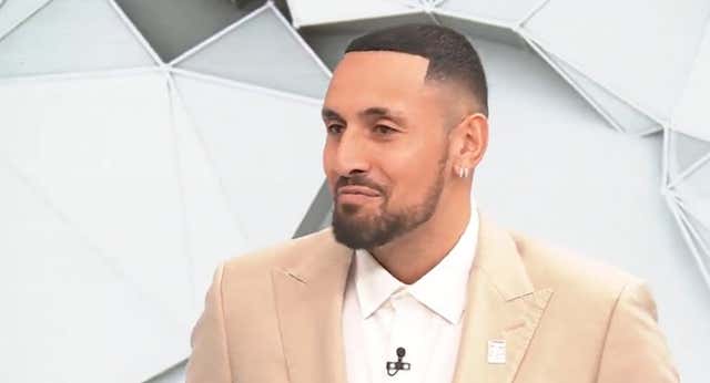 Kyrgios reaparece en traje y echa un capote a Alcaraz: «Tenéis que ser más pacientes con él»