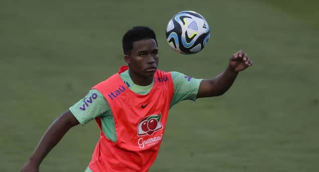 Endrick habla en Brasil mientras el Real Madrid sigue ‘impresionado’ con su madurez: «Soy más de Cristiano que de Messi»