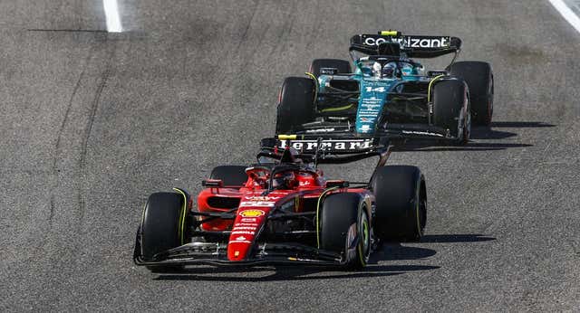 Ferrari y Aston Martin todavía tienen mucho que decir en el Mundial; Alonso y Sainz, también