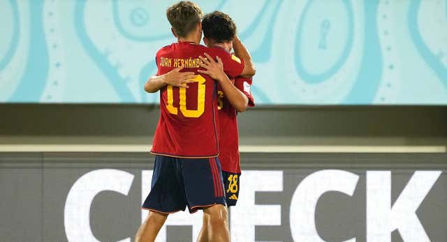 Paulo Iago lo cambia todo, Marc Guiu aplica su ley y España ya está en cuartos