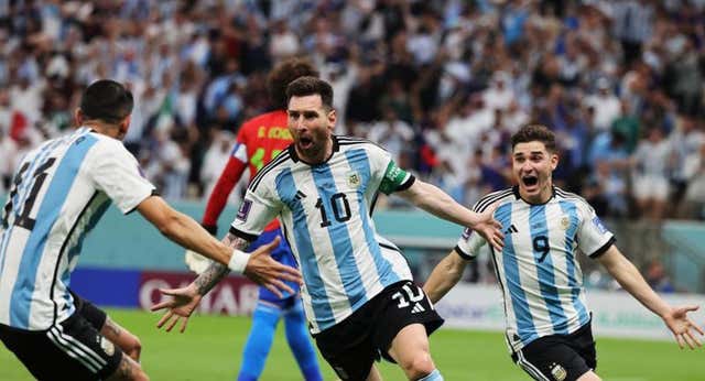 Las camisetas de Messi en Catar 2022 salen a subasta para convertirse en ‘la colección deportiva más valiosa’