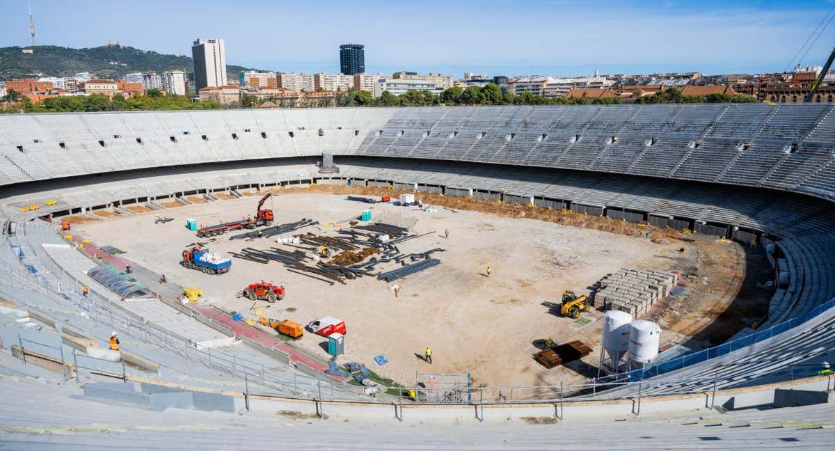 Siguen las obras de construcción del Spotify Camp Nou. /EFE