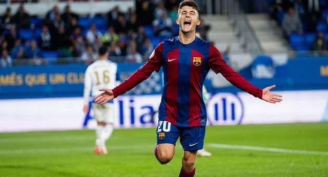 Unai Hernández, el ‘Gavi’ del filial que se subió al último vagón del tren del Barça