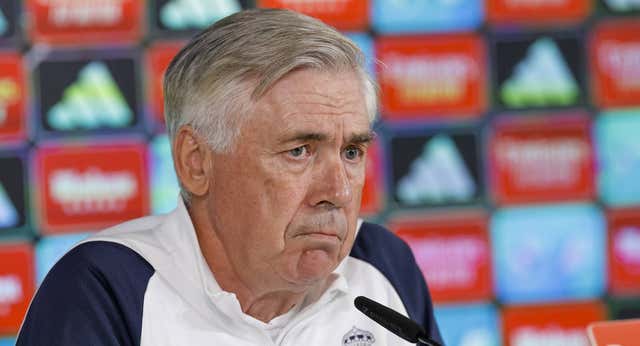 Ancelotti: «Esperaré al Real Madrid hasta el último día»