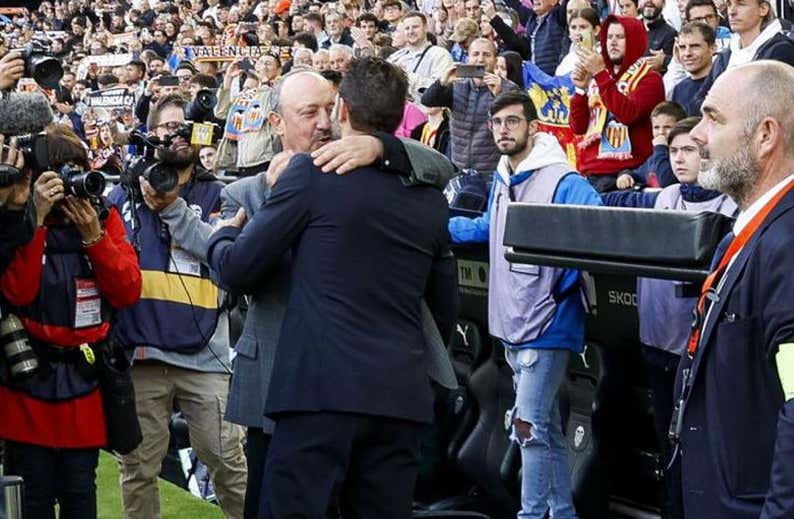 Benítez y el Valencia se demuestran su amor 20 años después en un partido sin historia