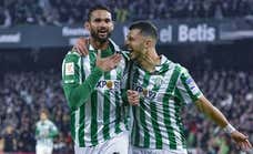 Willian José homenajea a Rubén Castro y Fran Vieites comparte la capa de héroe