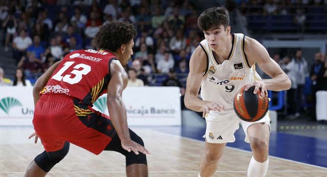 Hugo González, el mirlo del Real Madrid que ‘abusa’ en categorías inferiores: 63 puntos y 77 de valoración en dos días