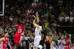 David Carnicero: «Hubiera pagado pasta por narrar la canasta de Llull en la final de la Euroliga»