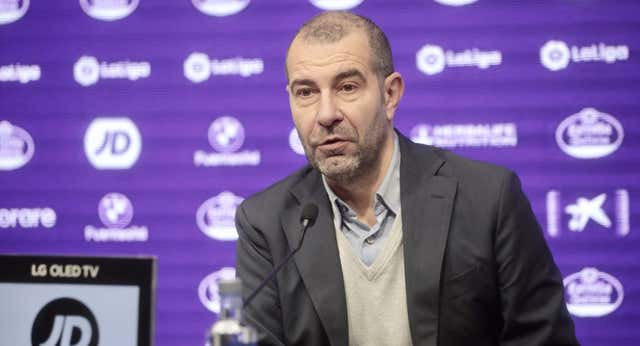 El Valladolid rectifica su propuesta de cambio de escudo: “No puede convertirse en algo bélico”