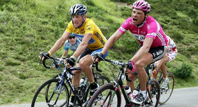 El dardo de Armstrong y Ullrich y la diferencia con otros dopados: “A nosotros y a Pantani se nos trató como apestados”