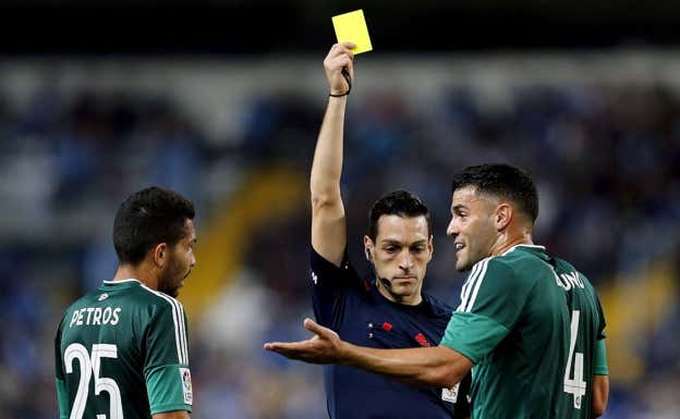Prieto Iglesias, en un Málaga-Real Betis de la temporada 2015/16.  EFE