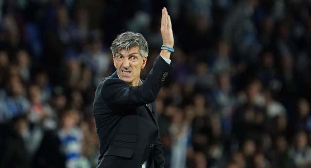 Enorme enfado de Imanol Alguacil con algunos de sus jugadores: «No todos están al mismo nivel»
