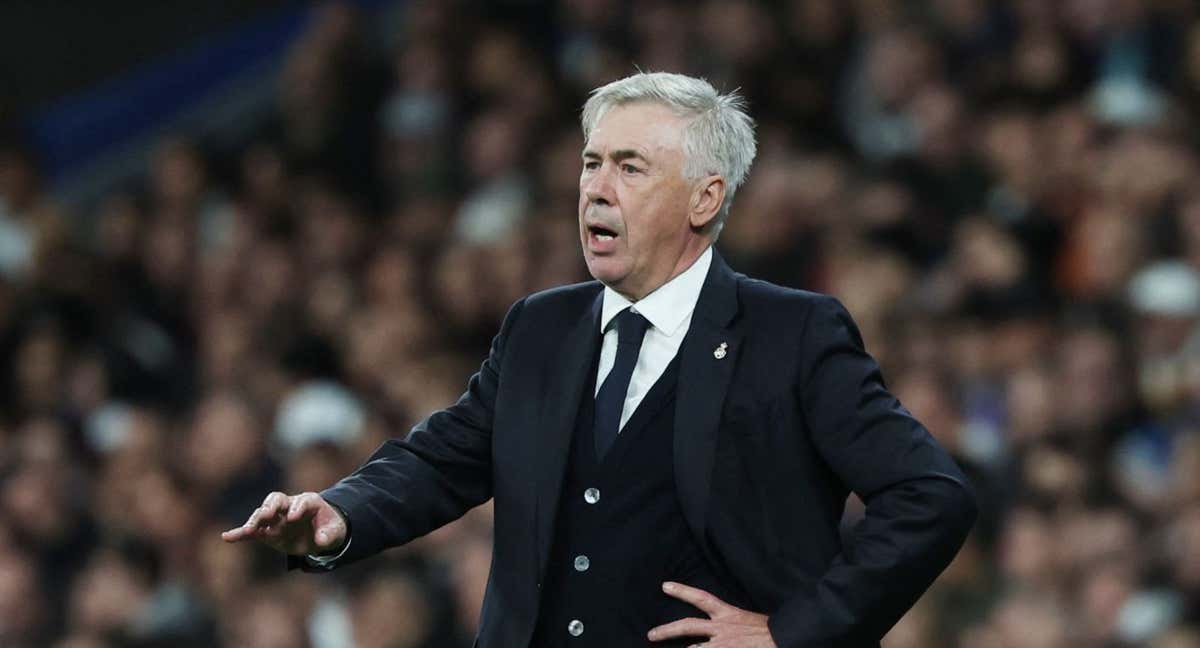 Carlo Ancelotti, durante el partido entre el Real Madrid y el Valencia./