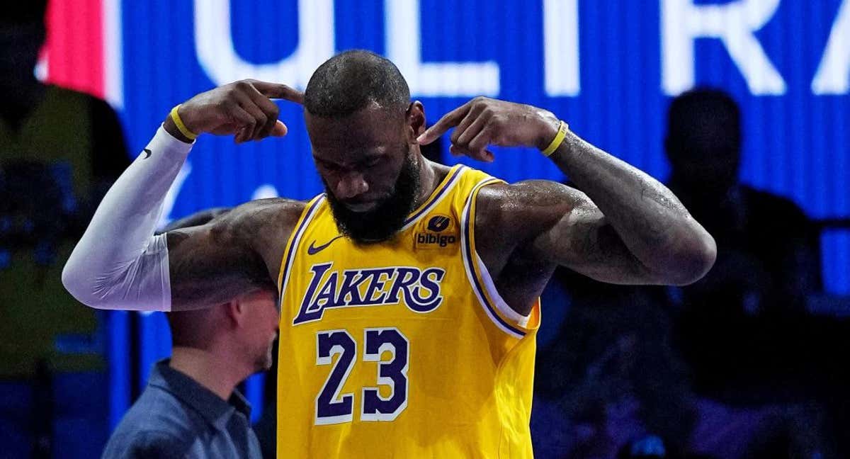 LeBron James durante el partido ante los Pelicans.