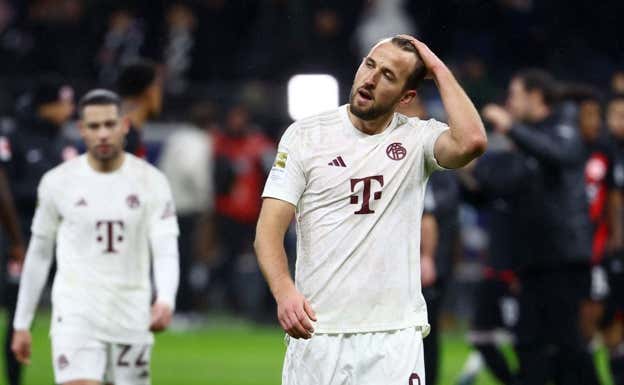 Kane se lamente tras el final del encuentro. REUTERS