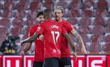 Larin y Rajkovic se alían con Murphy para fulminar al Sevilla