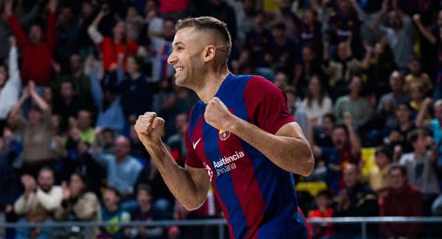 Un Barça, en cuadro, campeón de invierno y Osasuna y Jaén jugarán la Copa de España
