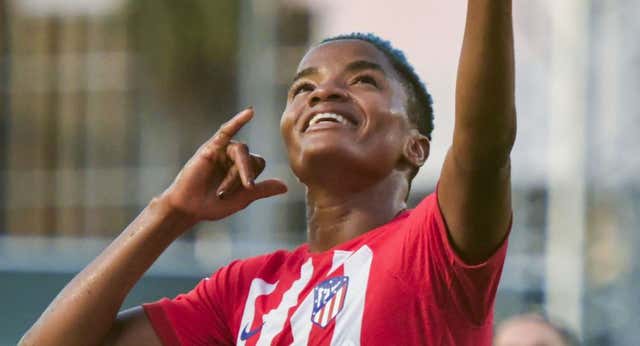 El Atlético aviva la crisis del Real Madrid, al que ‘salvó’ de la catástrofe el Levante