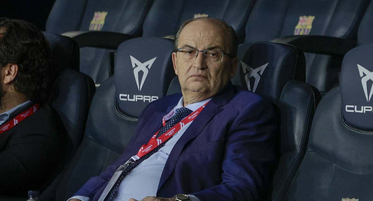 José Castro, durante la previa del partido ante el Barcelona./EFE