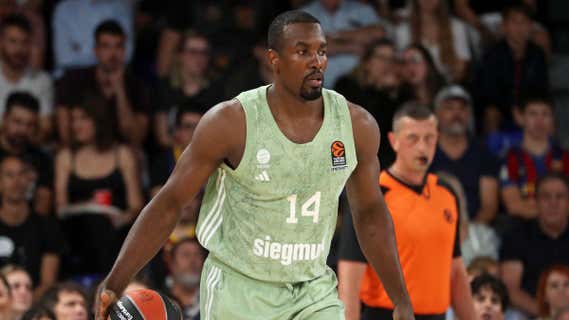 Serge Ibaka en un partodo con el Bayern de Múnich./AFP