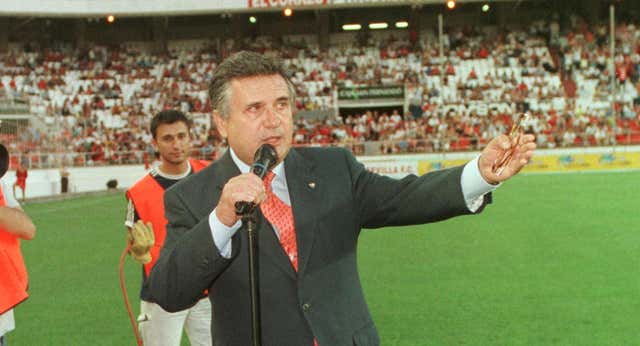 Muere Rafael Carrión, presidente del Sevilla entre 1997 y 2000