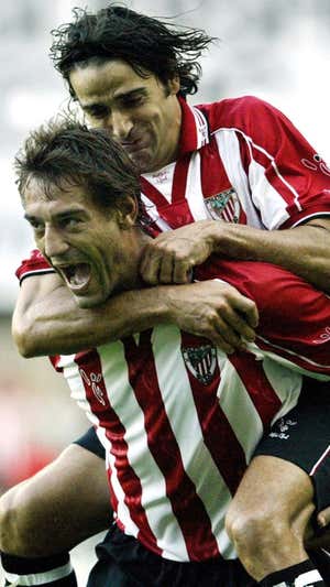 Urzaiz junto a Javi González, que también jugara hoy. Archivo