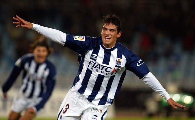 Mark González celebra el gol que le marcó al Mallorca, el primero con la elástica blanquiazul.  Real Sociedad