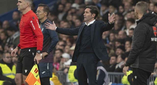 Marcelino, cabreadísimo tras la goleada: «Si seguimos así acabaremos en Segunda»