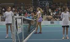 La nº57 de la WTA cae con el 1.145 de la ATP en el partido más bizarro: «Es la primera vez que pierdo y me dan el trofeo»
