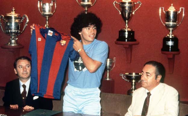 Núñez en la presentación de Diego Armando Maradona.  EFE
