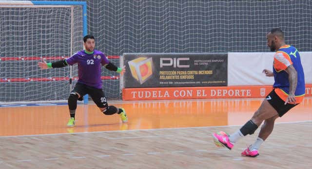 Deko y Lennon se despiden de Tudela y llega Dani Montes