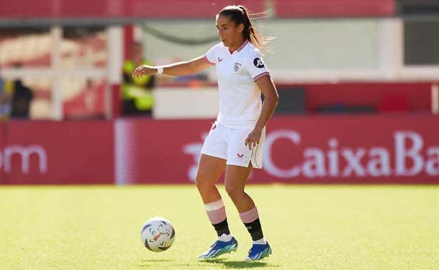 Lucía durante un partido.  SEVILLA FC