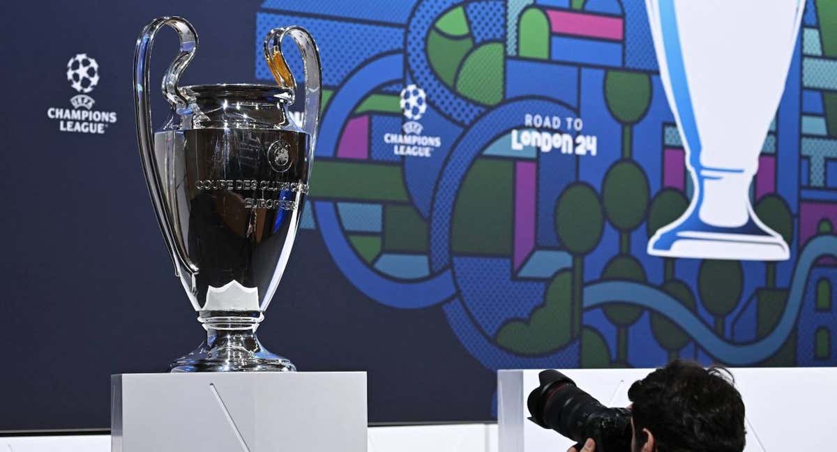 Imagen del trofeo de la Champions League, la competición que quiere sustituir la Superliga. /Fabrice Coffrini/AFP