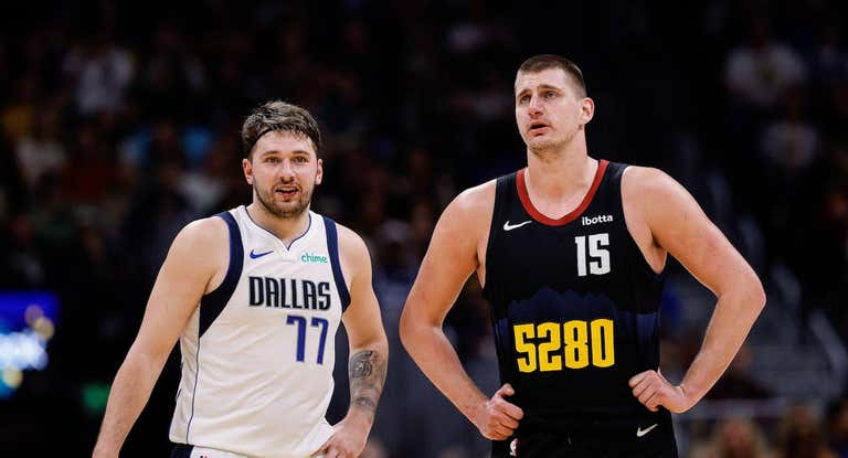 Doncic y Jokic, en un partido esta temporada.